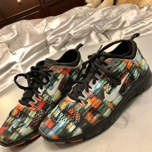 Nike Women Multicolor Limited Sneakers
